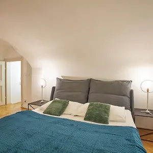 Lazenska N4 Praag